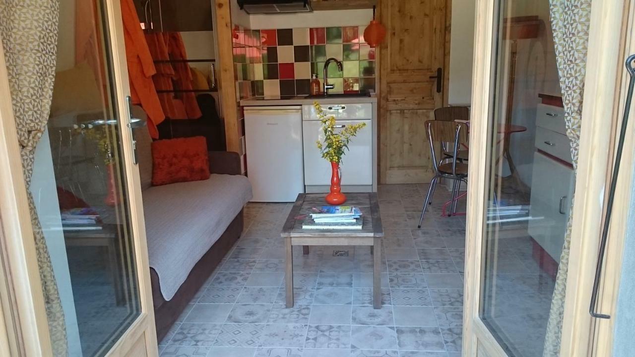 Ferme Familiale Chez Lili Villa Alex ภายนอก รูปภาพ