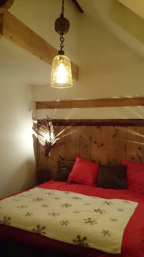 Ferme Familiale Chez Lili Villa Alex ภายนอก รูปภาพ