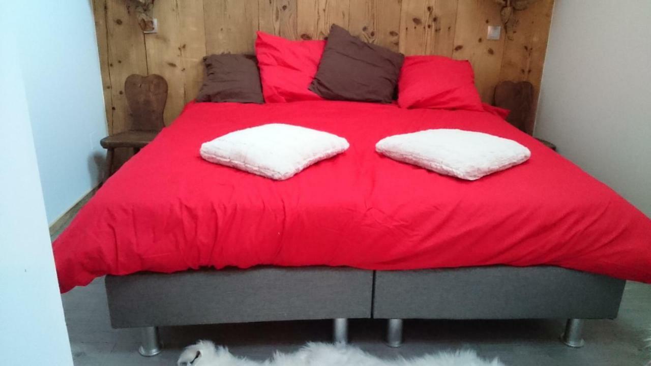 Ferme Familiale Chez Lili Villa Alex ภายนอก รูปภาพ