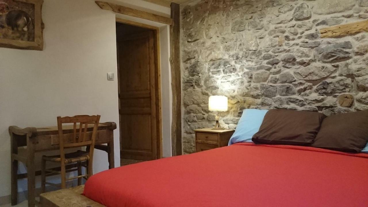 Ferme Familiale Chez Lili Villa Alex ภายนอก รูปภาพ