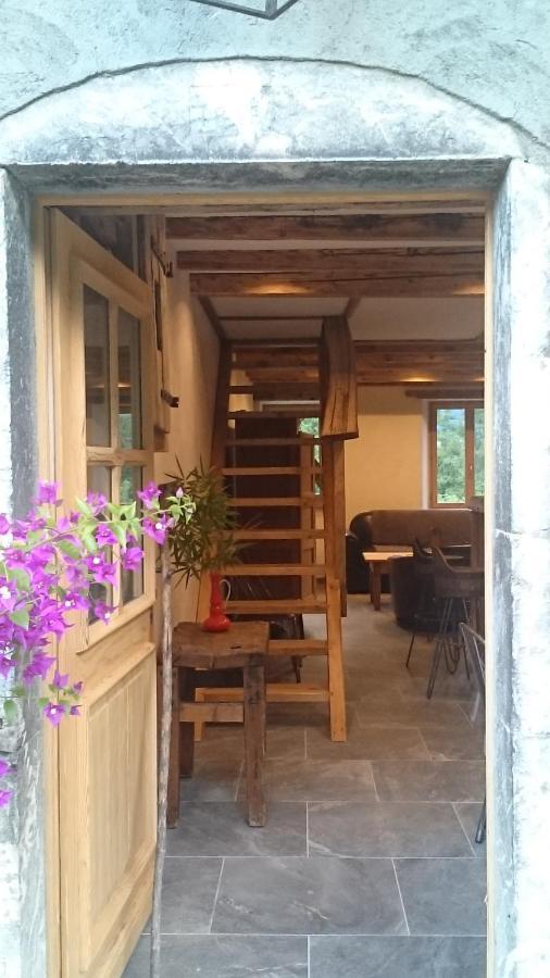 Ferme Familiale Chez Lili Villa Alex ภายนอก รูปภาพ