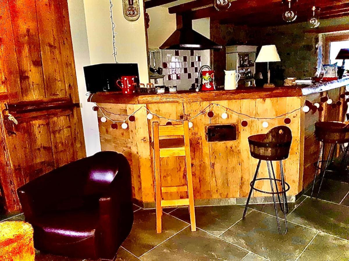 Ferme Familiale Chez Lili Villa Alex ภายนอก รูปภาพ