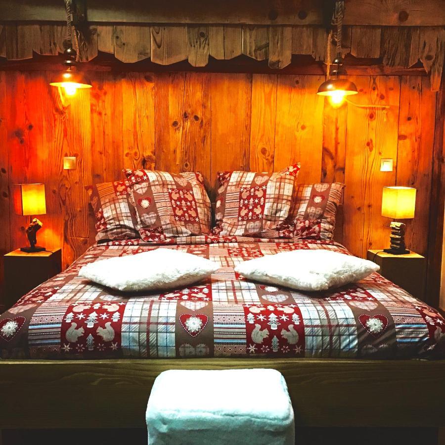 Ferme Familiale Chez Lili Villa Alex ภายนอก รูปภาพ